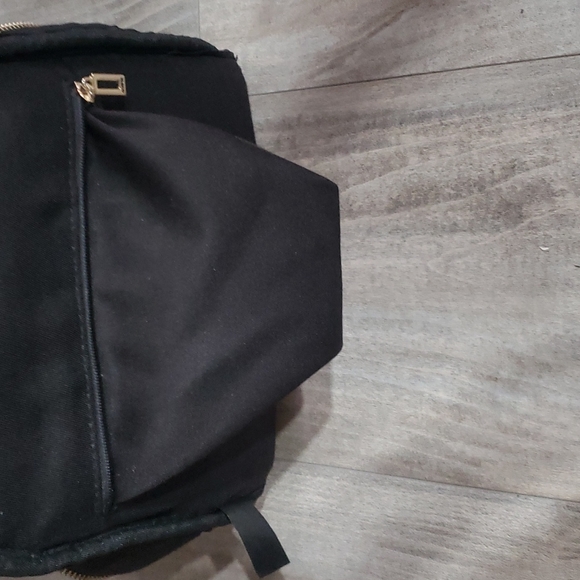 GUESS Gesabel Convertible Gym Backpack Mini Floral - Picture 7 of 11